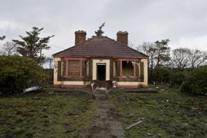 cash house buyers ugly house example