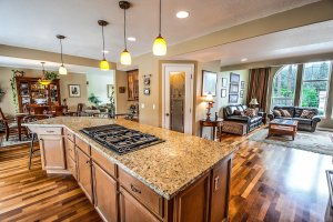 Things to fix before selling your home