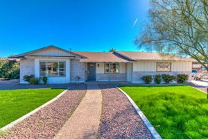 wesley cash buys houses