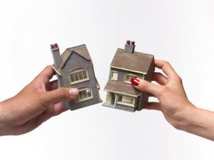 Divorce house settlement