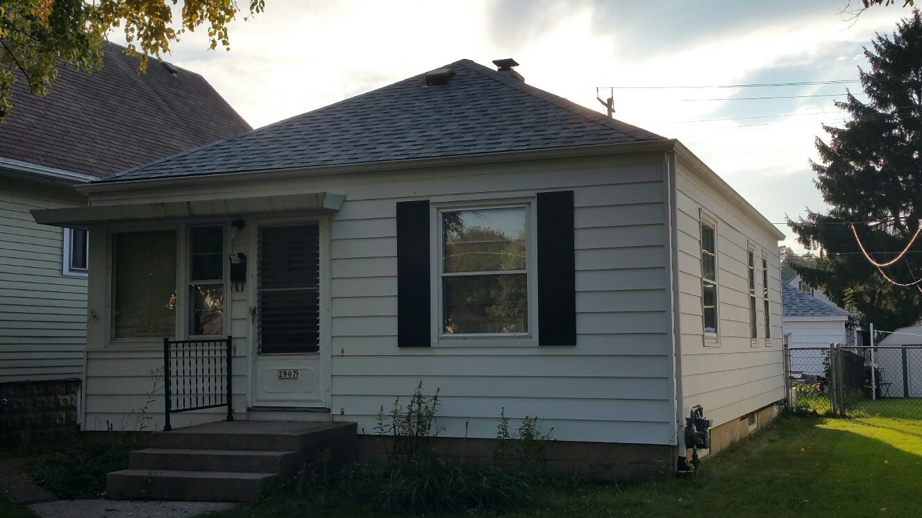 Rent to Own 2907 S 33rd St Milwaukee, WI 53215 Laurel Sells Houses